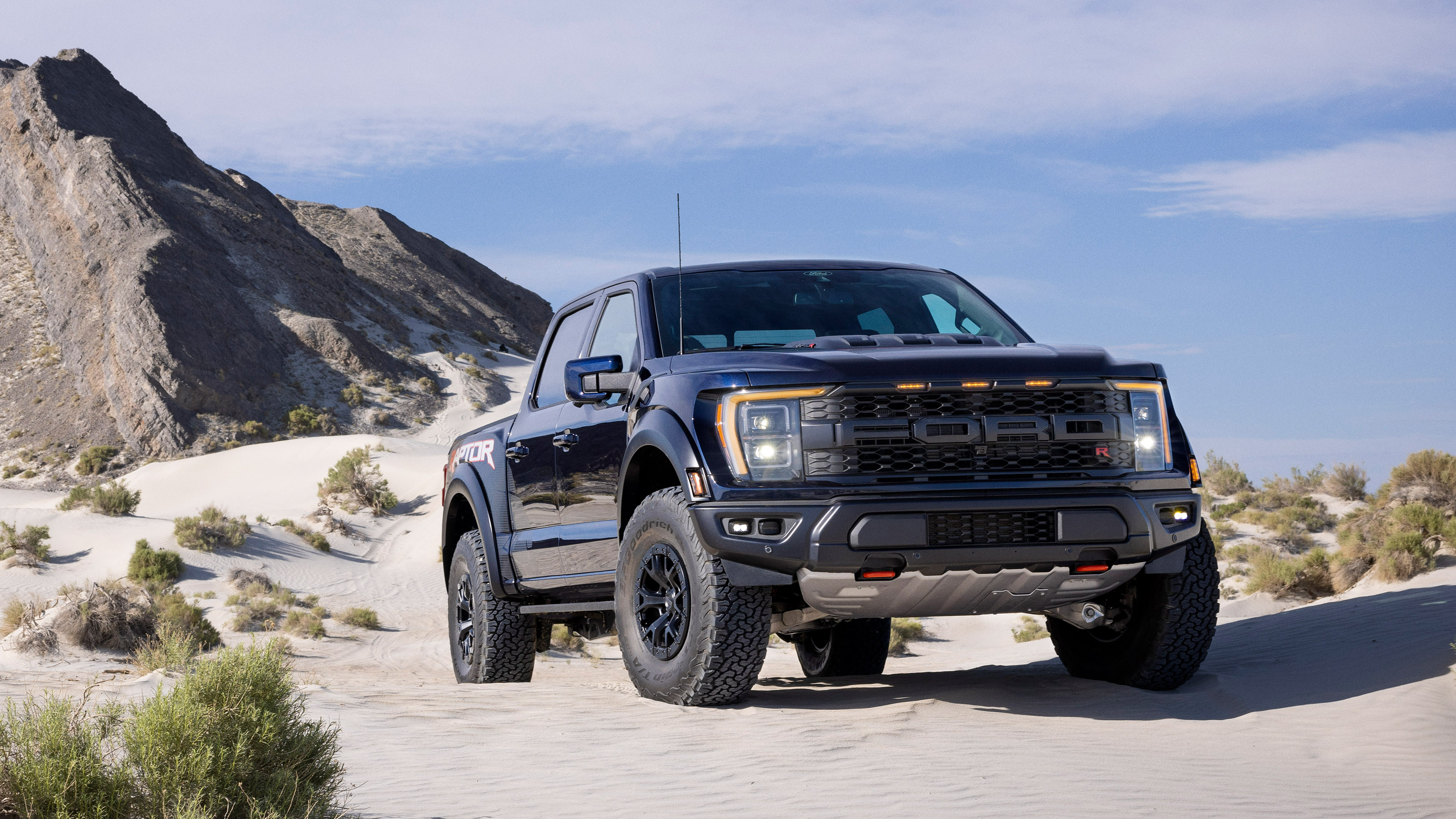 Ford F-150 Raptor R V8